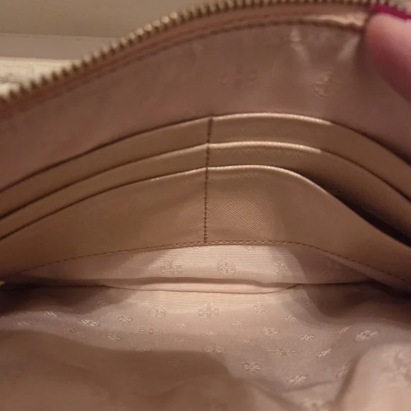 Tory Burch Clutch Bag - Picture 4 of 7